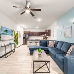 Coastal 2BR 2BA Home   King Bed   Smart TVs B