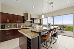 Mountain View Pool House - Image 5