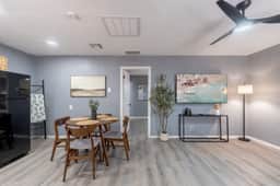 1BR 1BA Chic Home   King Bed   Smart TVs - Image 3