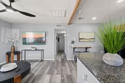 Cozy Modern Retreat   2BR 1BA Near Fort Bliss - Image 2