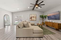 Stylish 3BR • 2 Living Areas • 10 Min to Airport - Image 3