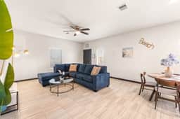 2BR 2BA Coastal Home King Bed Smart TVs A - Image 5