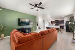 Stylish 4BR Escape • Open Layout • Smart TVs B - Image 2