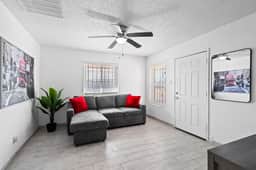 Sleek 2-Bed 1-Bath Home Near Fort Bliss - Image 3