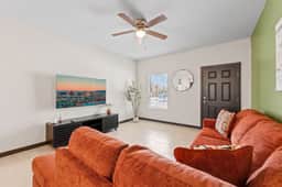 2BR 2BA Modern Home King Bed Smart TVs C - Image 5