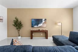 Desert Modern 3BR 2BA Home King Bed Smart TVs - Image 3