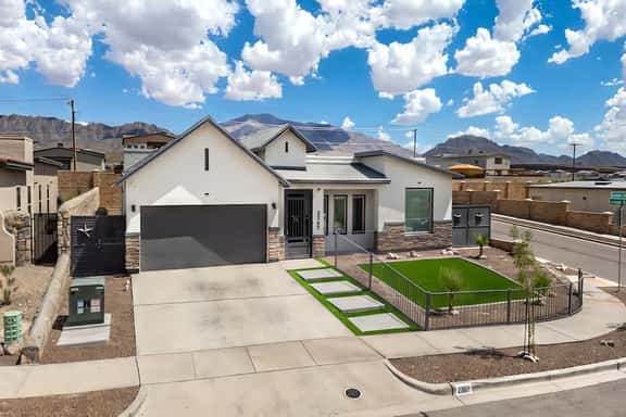 Texas Modern 4BR 3BA Home Gazebo Spacious Yard - Image 1