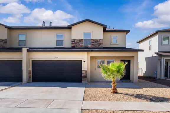 Stylish 4BR Escape • Open Layout • Smart TVs B - Image 1