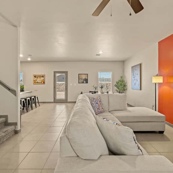 3BR 2.5BA Modern Farmhouse • King Bed • Smart TVs A - Image 1