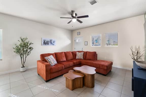 Stylish 4BR Escape  Open Layout  Smart TVs A - Image 4