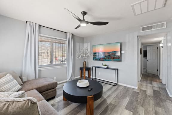 Cozy Modern Retreat   2BR 1BA Near Fort Bliss - Image 1